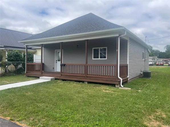 3910 Henderson St, Hannibal, MO 63401