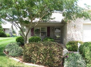 1628 Magnolia Dr, Greenwood, IN 46143
