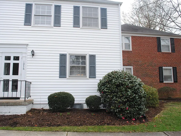 Two stories, bedrooms on 2nd floor!