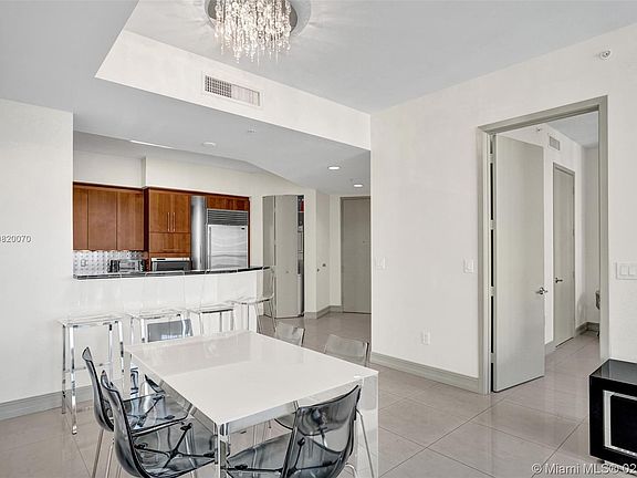 5th image of 18101 Collins Ave APT 1603