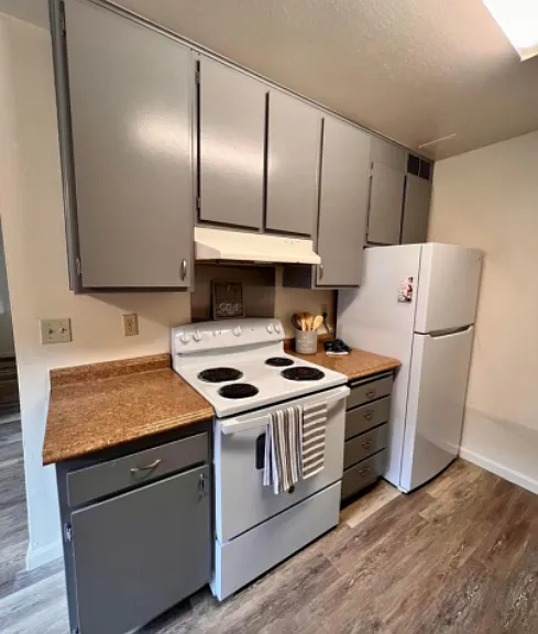187 E Cherry Ln #211 — Photo 1
