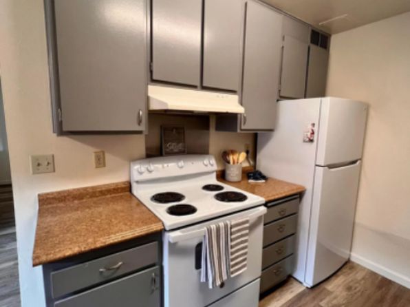 187 E Cherry Ln APT 211