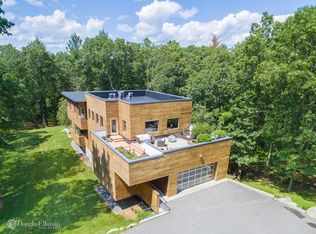 11 Reiling Pond Rd, Lincoln, MA 01773