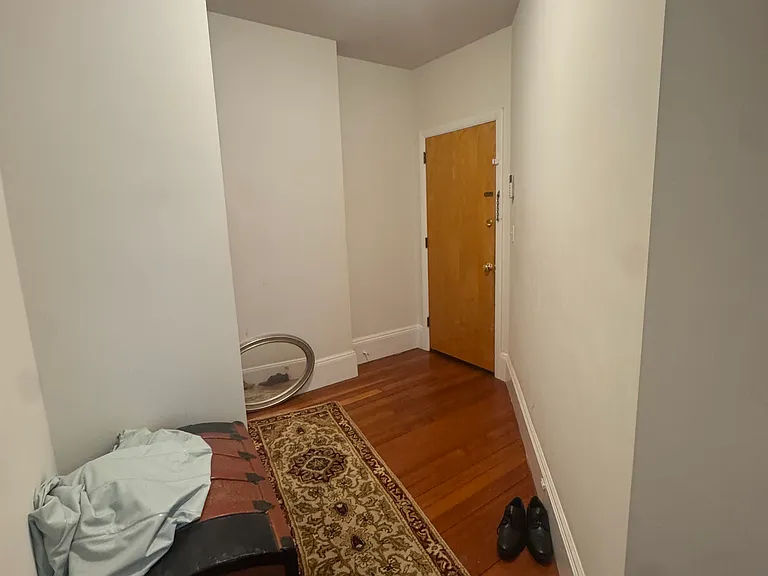 106 Thurston St #10 — Photo 4