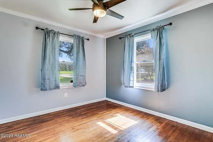 1710 E Milton Ave — Photo 12