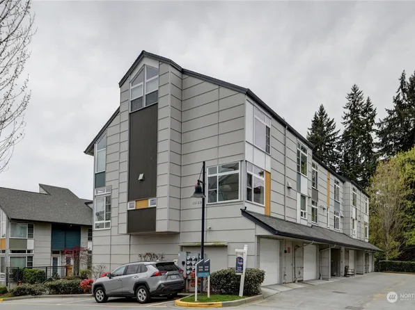 15123 NE 81st Way #203, Redmond, WA 98052