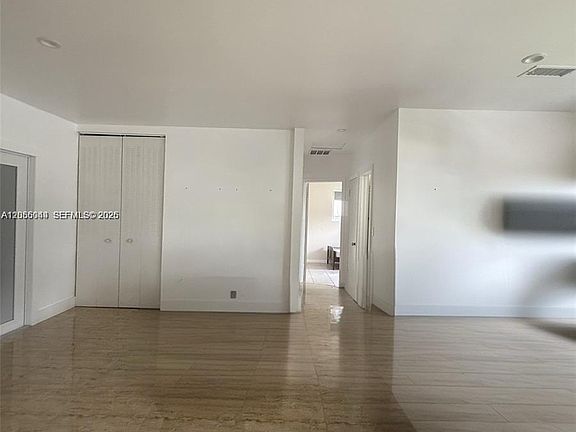5th image of 17255 SW 302nd St