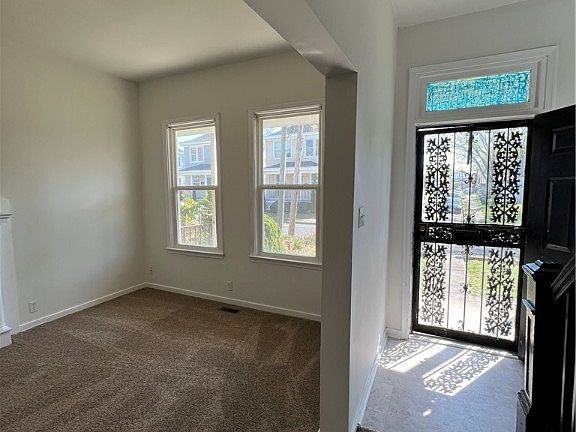 4th image of 3010 Woodcliff Ave