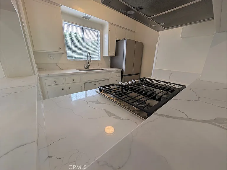 589 Fairview Ave — Photo 10