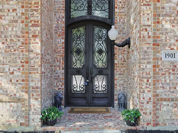 1901 Lake Forest Blvd, Flower Mound, TX 75028