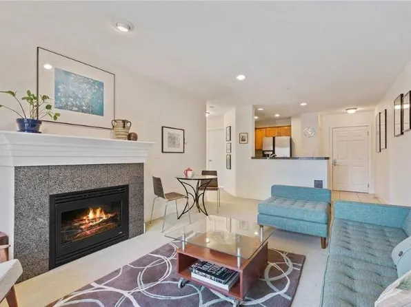 123 Queen Anne Ave #Pkg, Seattle, WA 98109