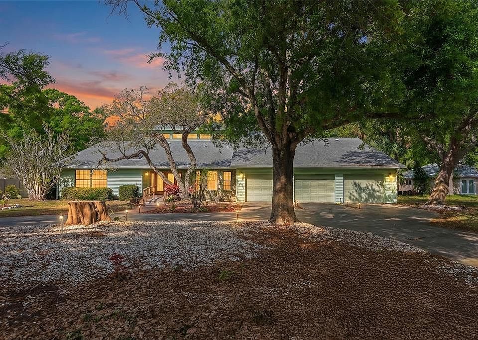 1st image of 1316 Riverview Cir
