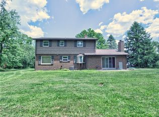 110 Windy Pines Ln, Tarentum, PA 15084