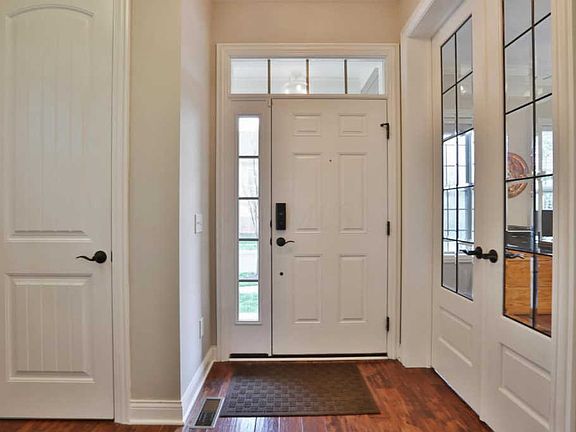 3rd image of 4254 Troutbrook Dr