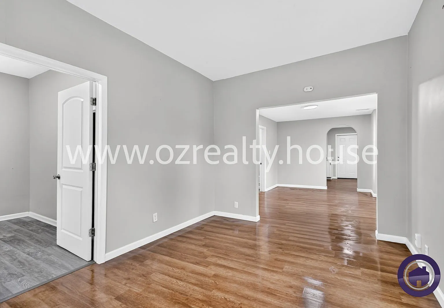 3 bed, 1.0 bath, 872 sqft, $1,295 — Photo 4