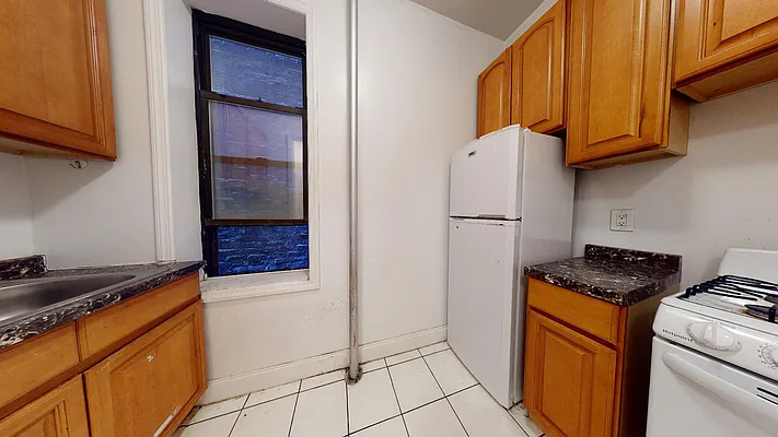 Rented by Bond New York | media 8