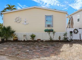 70 Emily Ln, Fort Myers Beach, FL 33931