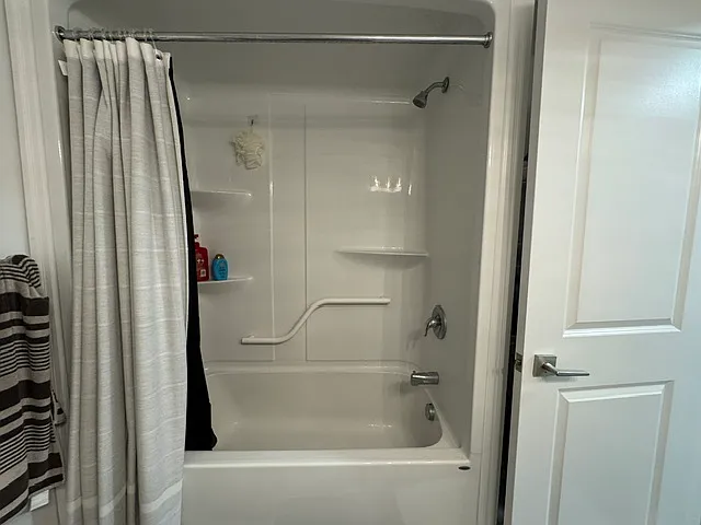 861 Edinburgh Dr — Photo 8