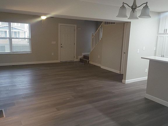 5th image of 1128 E 20th Ave