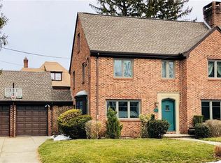 15 Nottingham Way, Pawtucket, RI 02860