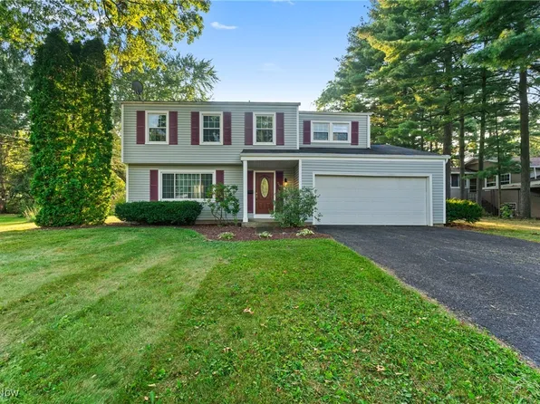 926 Brucewood Dr SE, Warren, OH 44484