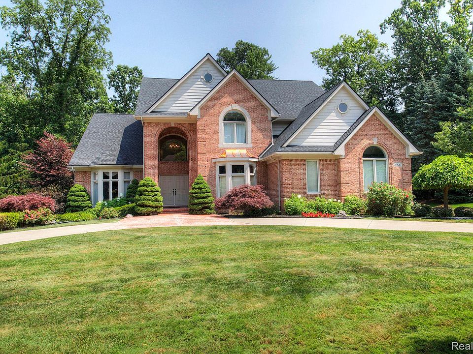 1st image of 29826 Bradmoor Ct