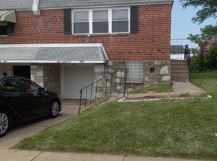 425 Waring St, Philadelphia, PA 19116