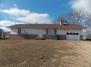 706 S Diamond Blvd, Lead Hill, AR 72644