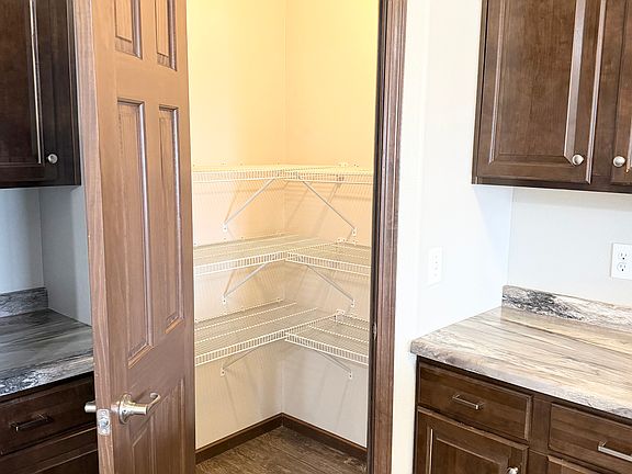 5th image of 3506 33rd Ave W #36