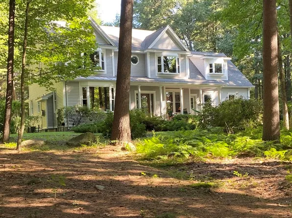 691 Park Hill Rd, Northampton, MA 01062