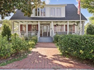 210 N Washington St, Abbeville, LA 70510