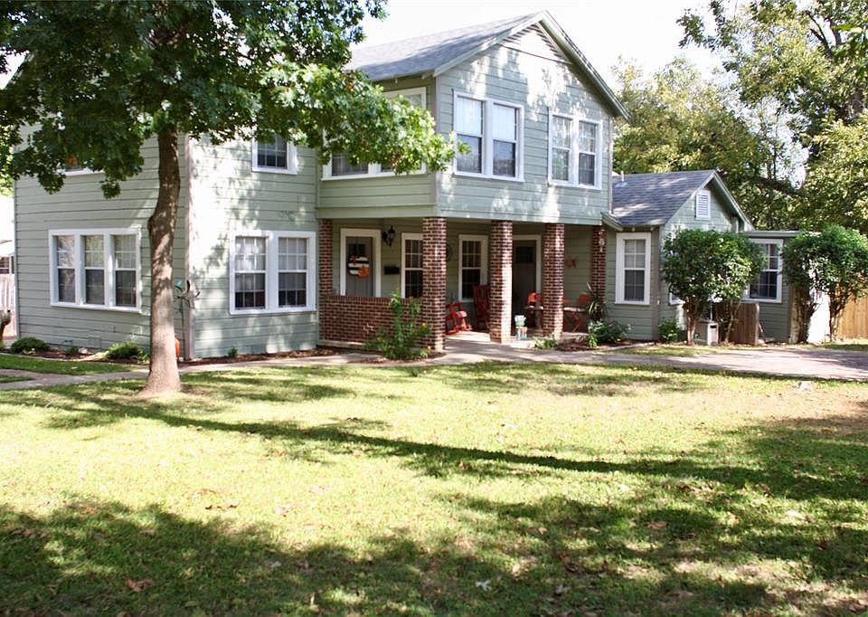 1st image of 2208 Vincent St