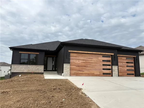 13616 NE 114th Pl, Kearney, MO 64060