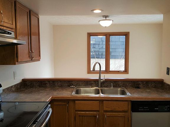 3rd image of 11943 Copper Mountain Dr
