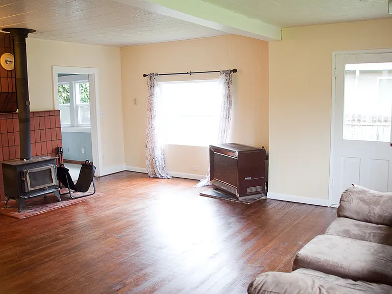 Sumac Dr — Photo 6