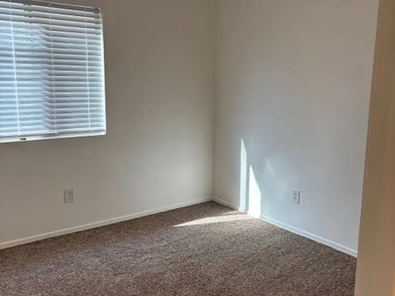 36509 W Padilla St — Photo 11