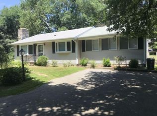 26 Fort Ninigret Rd, Charlestown, RI 02813