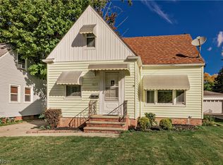 5659 Shawnee Dr, Lyndhurst, OH 44124