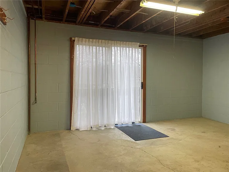 6121 Old William Penn Hwy — Photo 23