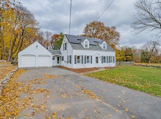 138 Vining Hill Rd, Southwick, MA 01077