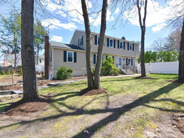 489 Elm St, Framingham, MA 01701