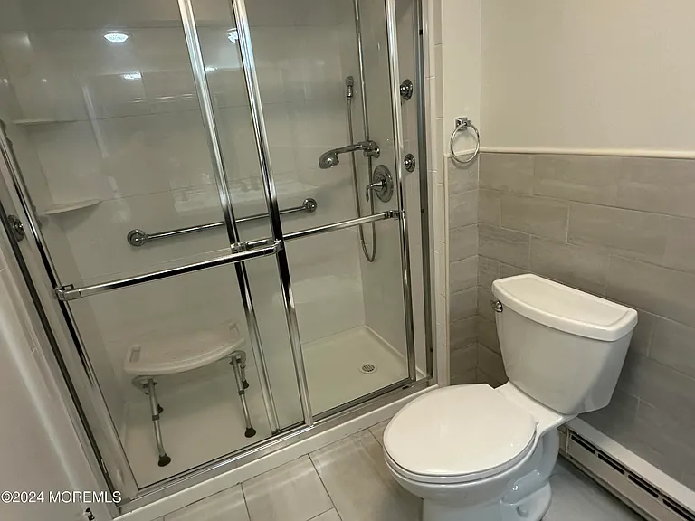 120 Amberly Dr #B — Photo 6