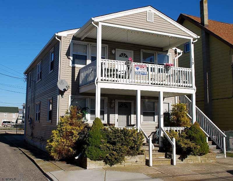 1st image of 19 E 12th St
