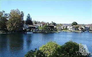 4th image of 32146 Beachlake Ln