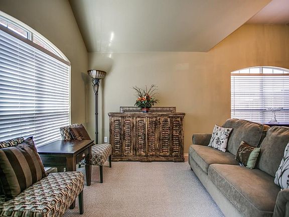 3rd image of 3315 Melvin Dr