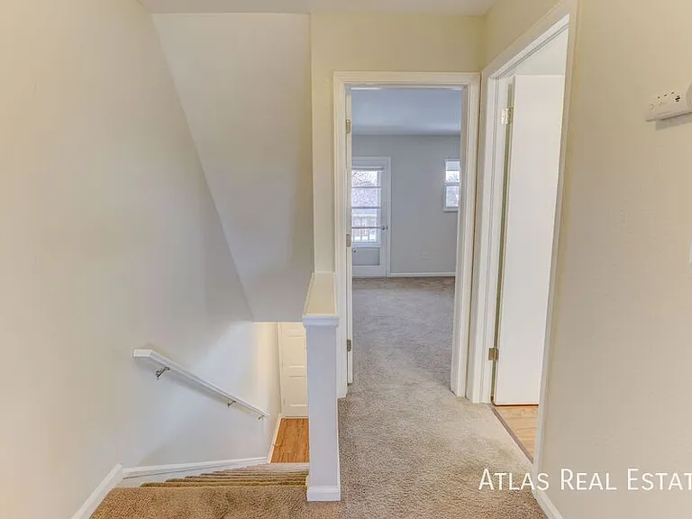 2565 Iris St — Photo 12
