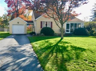 349 Pemberton Rd, Rochester, NY 14622