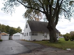 611 19th Ave, Sterling, IL 61081