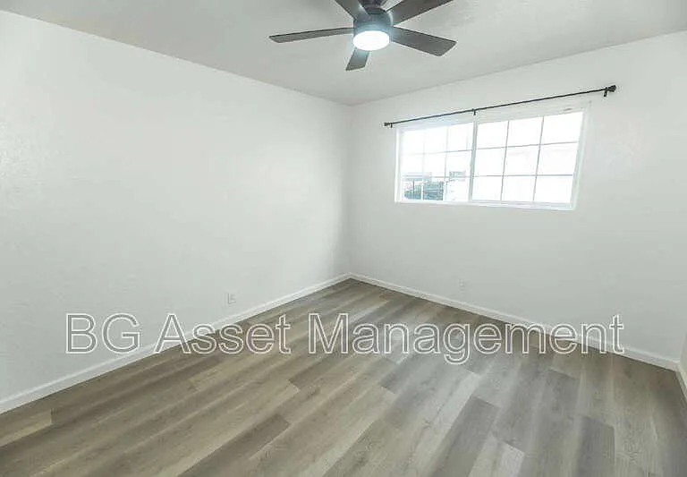 2030 Stanton Ave #1 — Photo 11