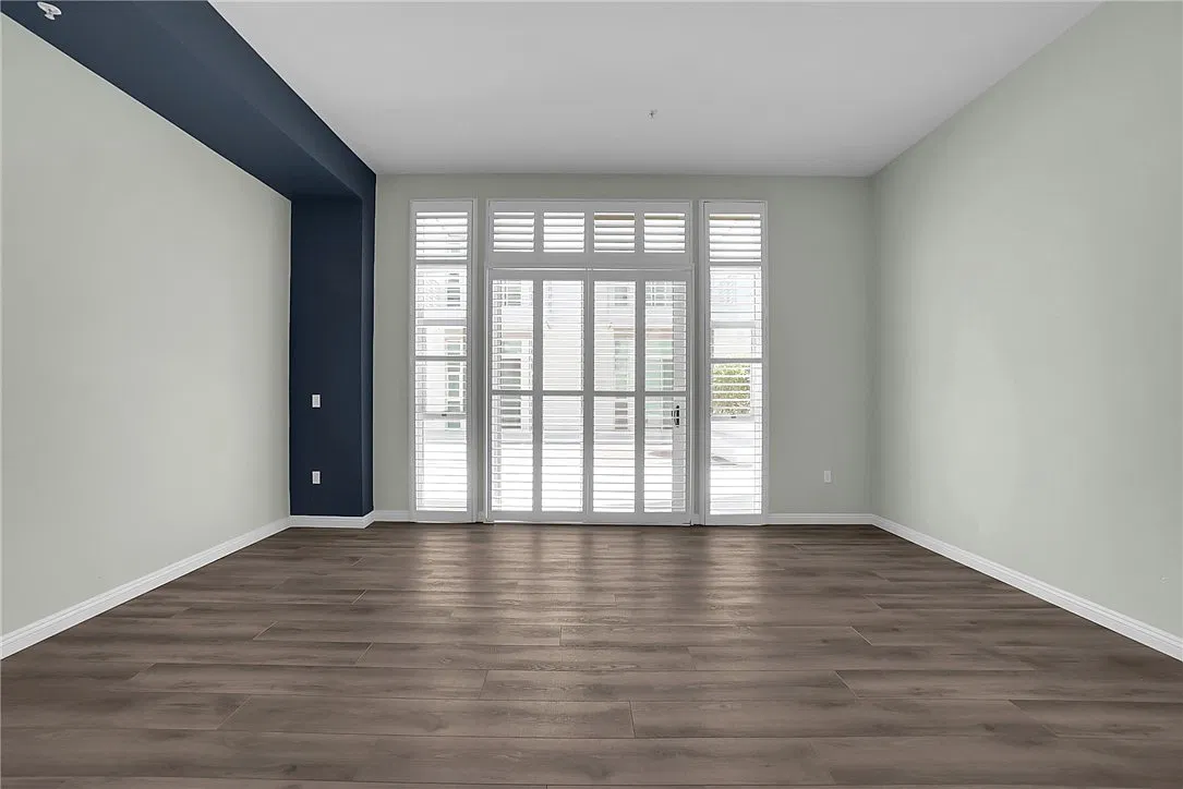 1 bed, 708 sqft, $2,800 — Photo 2